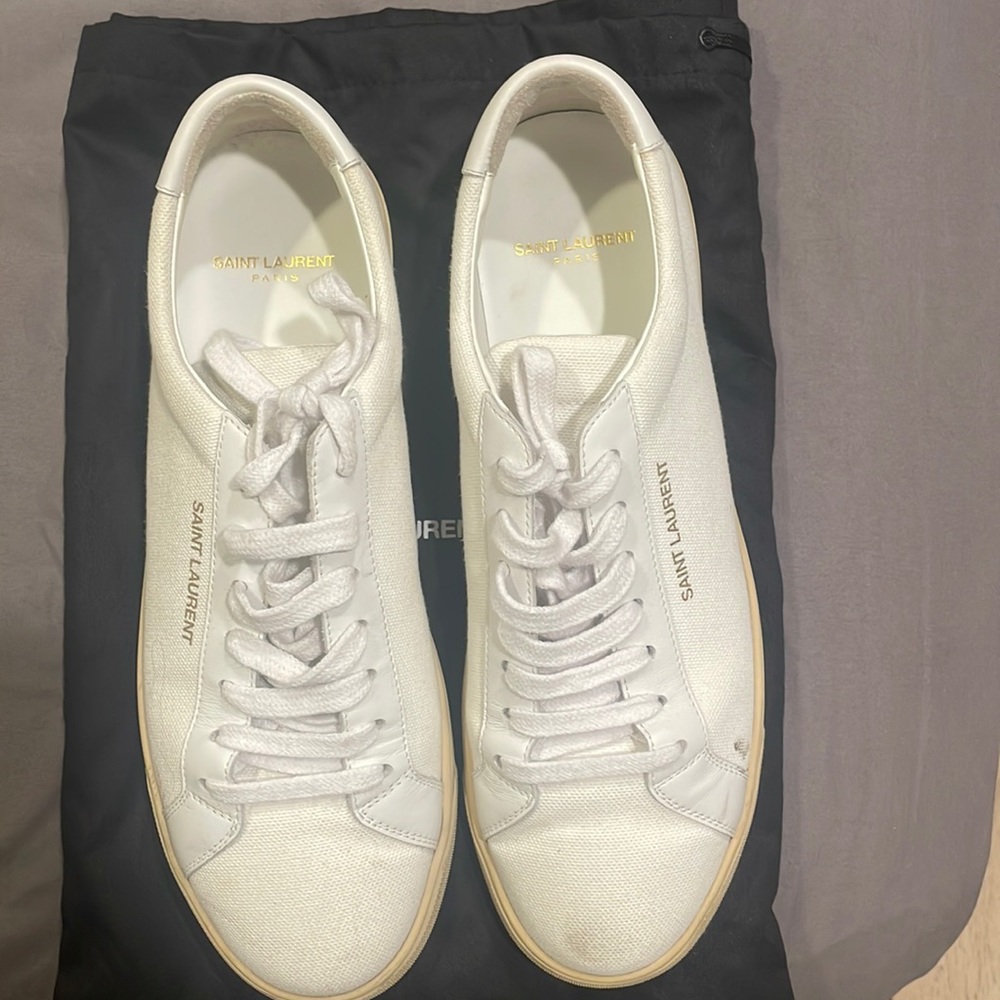 Saint Laurent white low tops size 41 -so cute for a night out or casual outfits